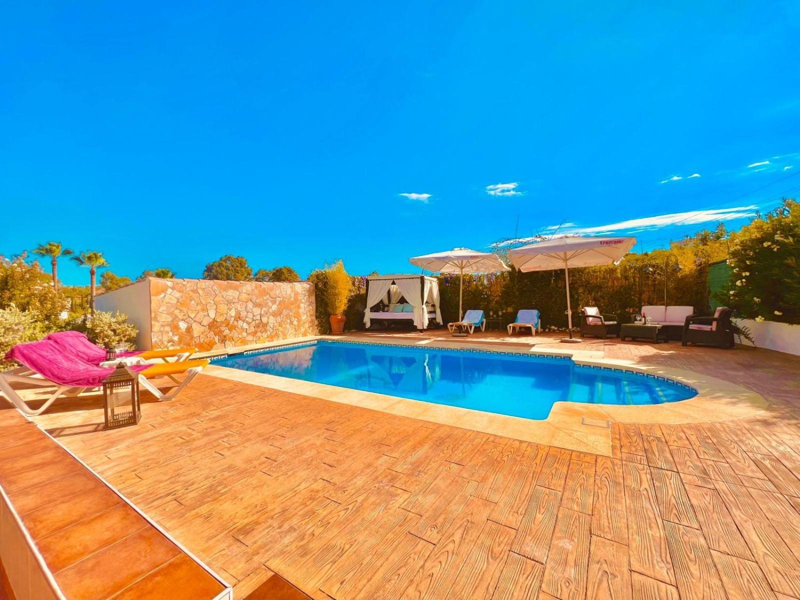 Вилла Sebastian'S House Коин Экстерьер фото