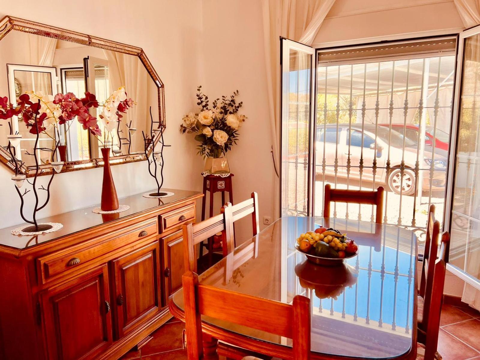 Вилла Sebastian'S House Коин Экстерьер фото