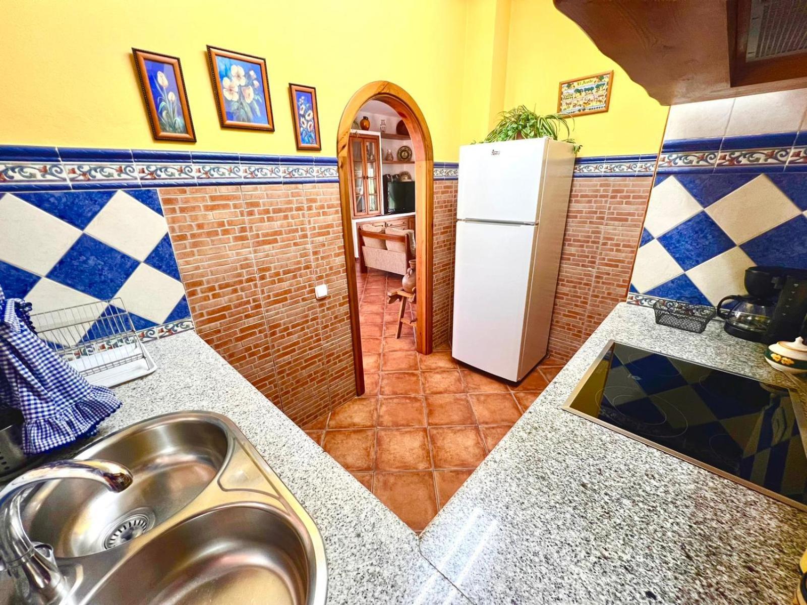 Вилла Sebastian'S House Коин Экстерьер фото