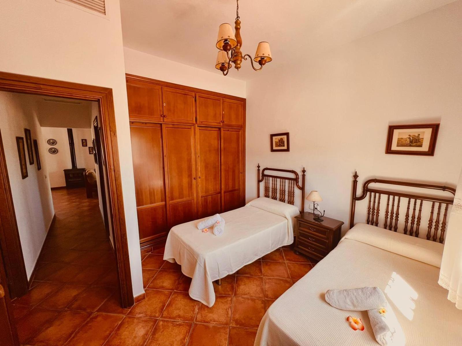 Вилла Sebastian'S House Коин Экстерьер фото