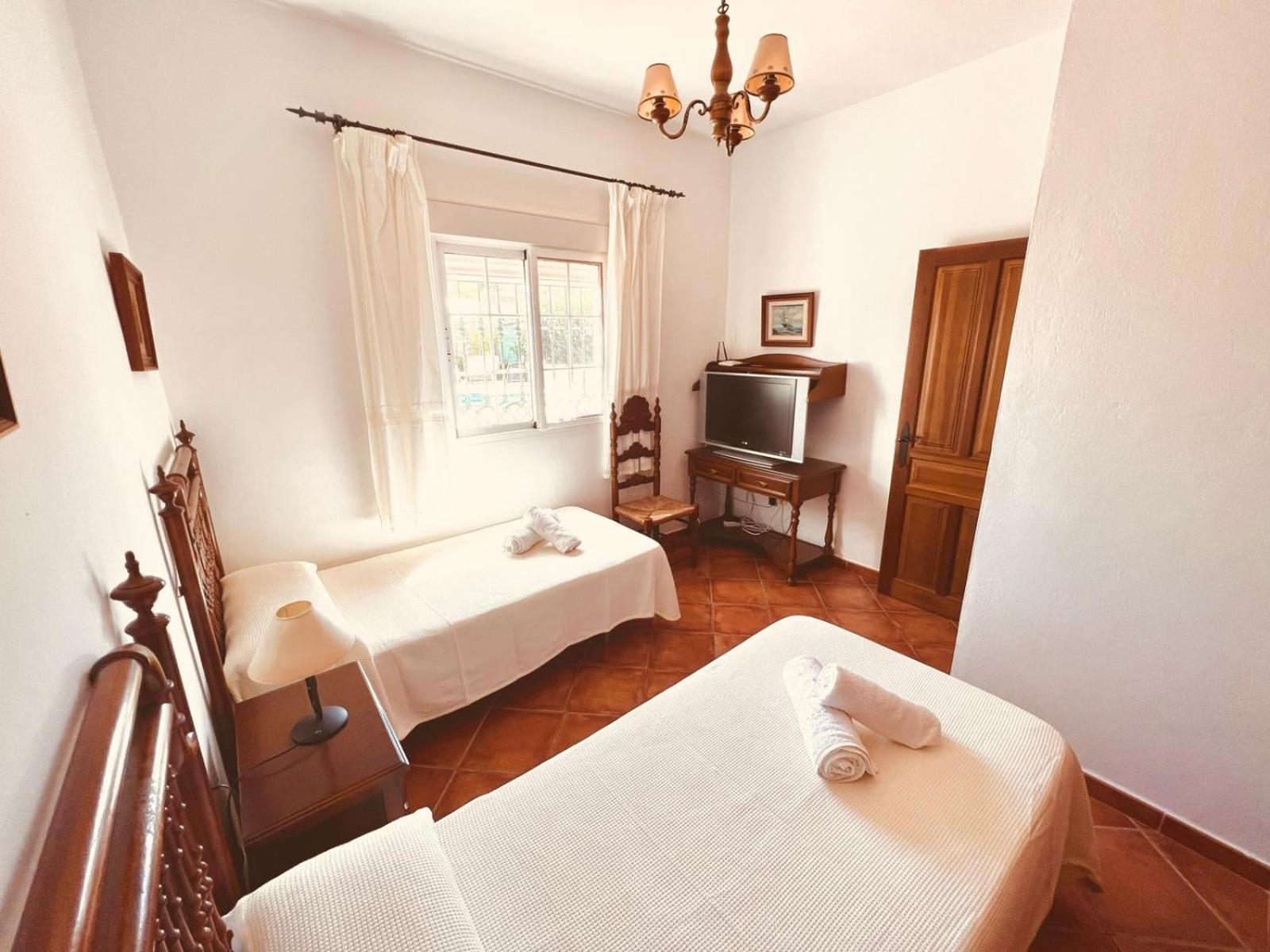 Вилла Sebastian'S House Коин Экстерьер фото