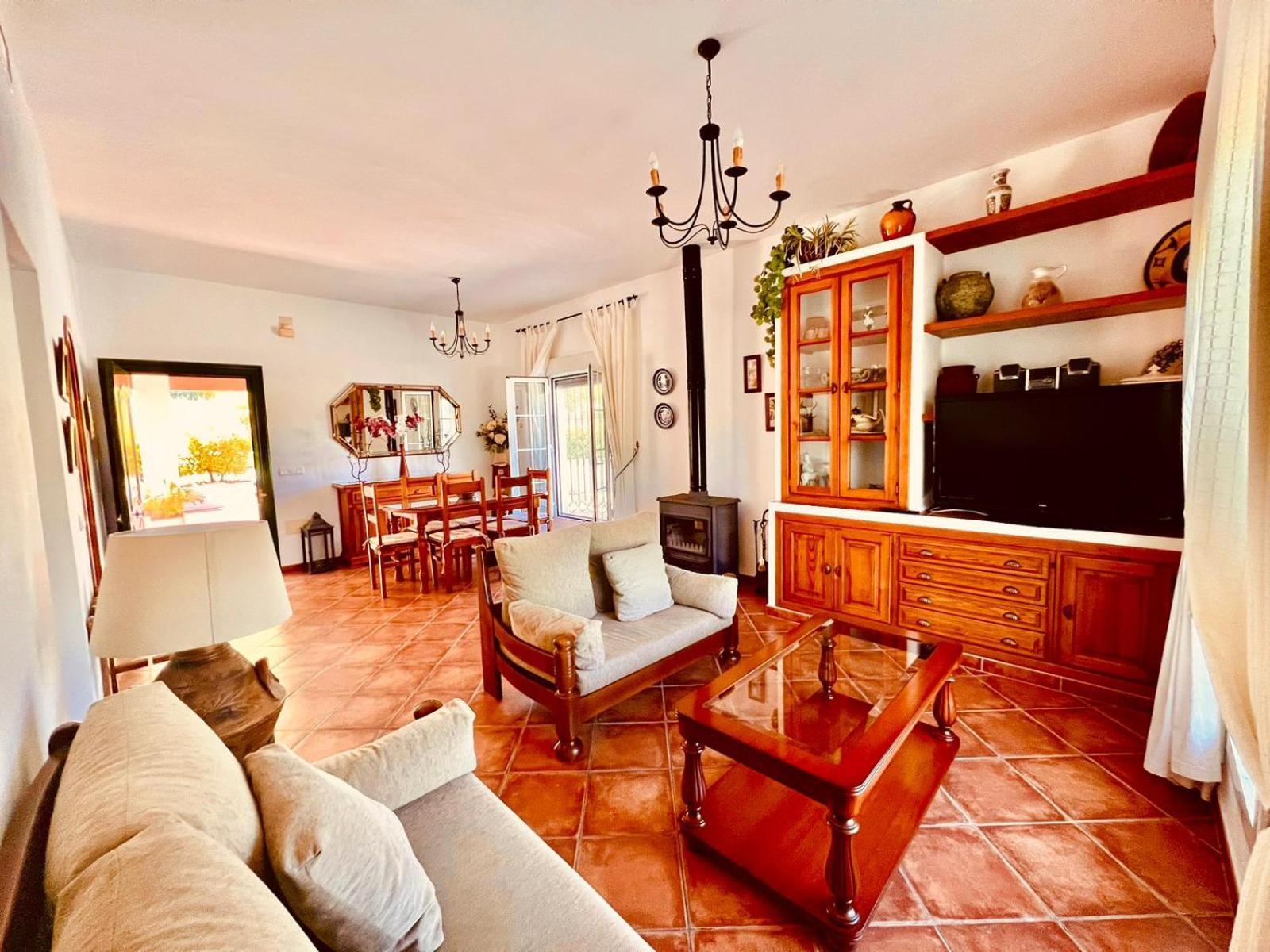 Вилла Sebastian'S House Коин Экстерьер фото