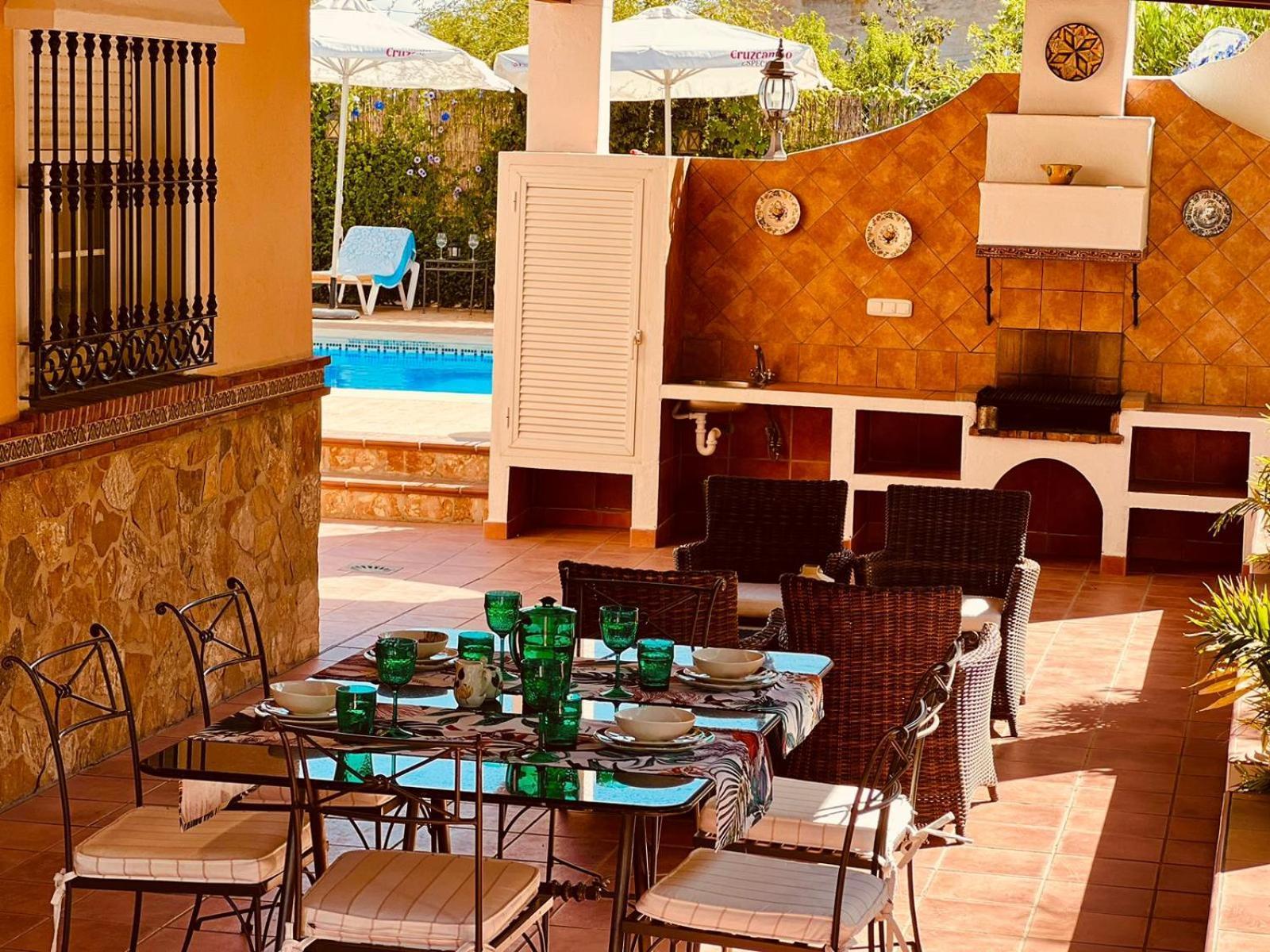 Вилла Sebastian'S House Коин Экстерьер фото